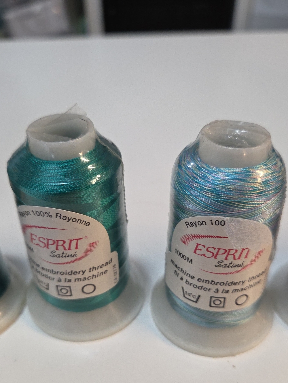 Esprot Satine Machine Embroidery Thread Lot - Picture 5 of 8